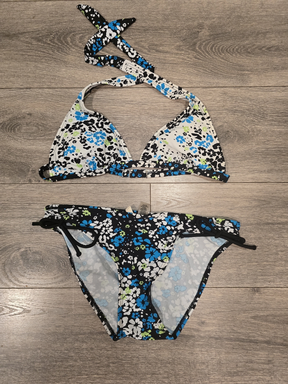 Floral Triangle Bikini Set in Black, Blue & White